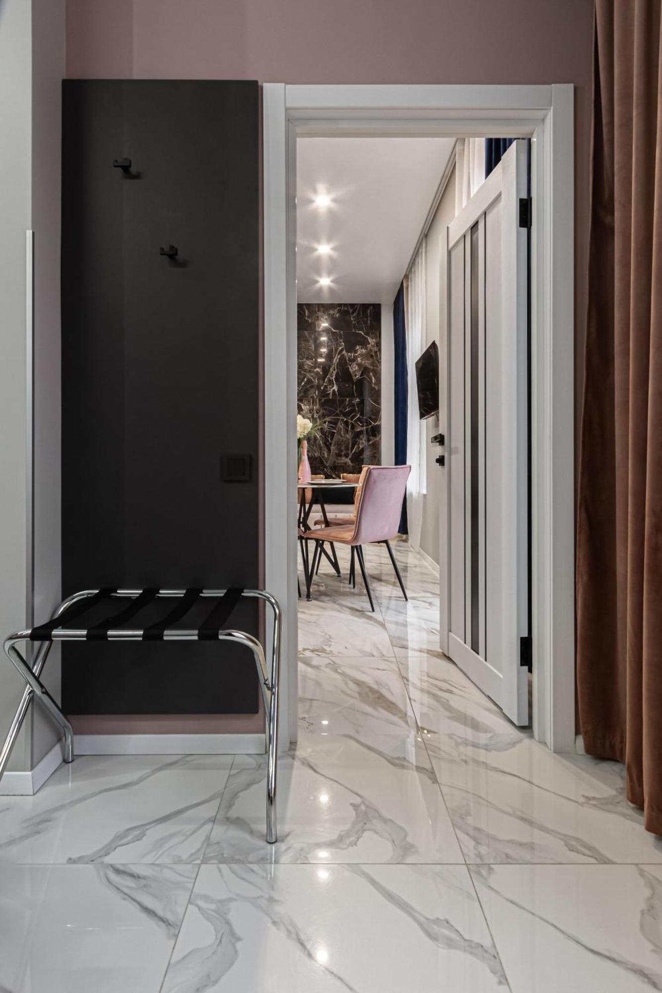 Family Residence Boutique Apartments Lviv Exterior foto